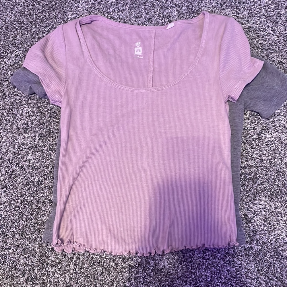 4 Solid Colored Cropped T-Shirts - image 3